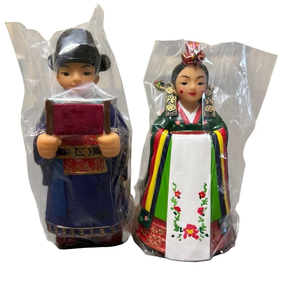 Danisl Art Gallery Korean Wedding Couple Figurine Hanbok Hand Painted